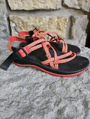 Chaco Strappy Hiking Sandals in Coral, Purple & Yellow. Sz4